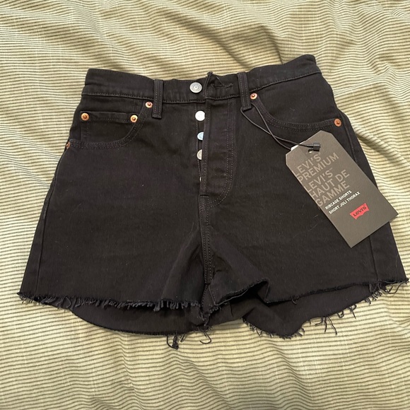 ✨NWT Levi’s Ribcage High Waisted Shorts - Picture 4 of 11